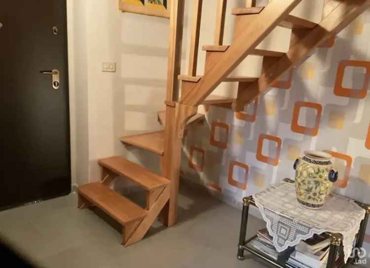 Vendita casa indipendente 6 locali di 95 m² in Cleto (87030) - 107140 - iad