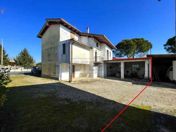 Villa singola in VIA NAZARIO SAURO 38, Gonars, 8 locali, 2 bagni