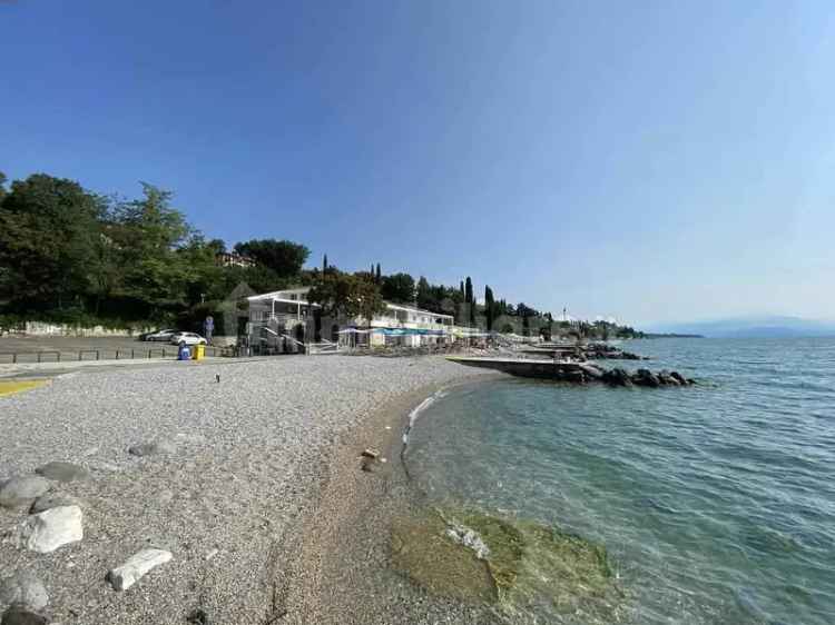 Villa unifamiliare via Monte, Centro, Padenghe sul Garda