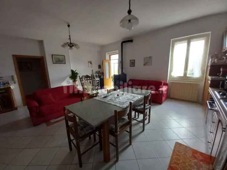 Appartamento in villa, buono stato, 470 m², Petacciato