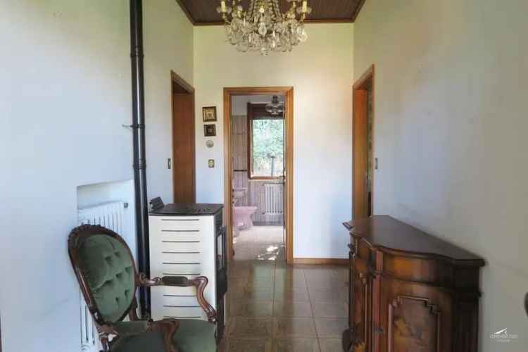 Villa unifamiliare via Nuova, 8, Villafranca in Lunigiana