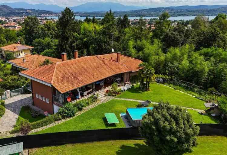 Villa singola in Oleggio castello, Arona, 10 locali, 4 bagni, 220 m²