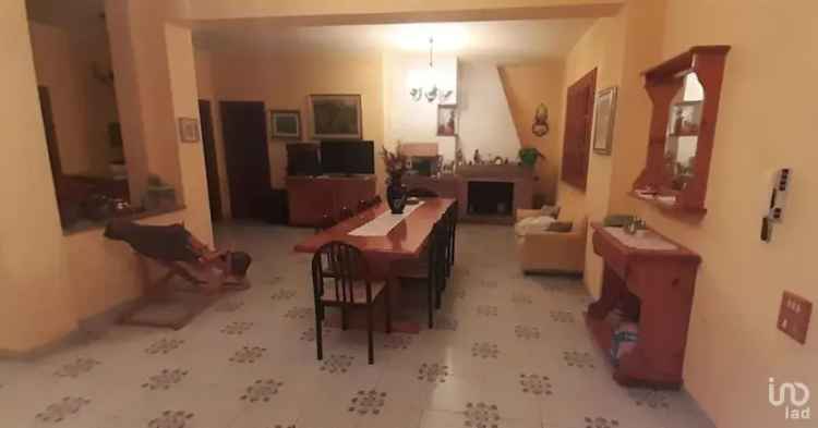 Vendita villa 14 locali di 600 m² in Castrovillari (87012) - 96769 - iad