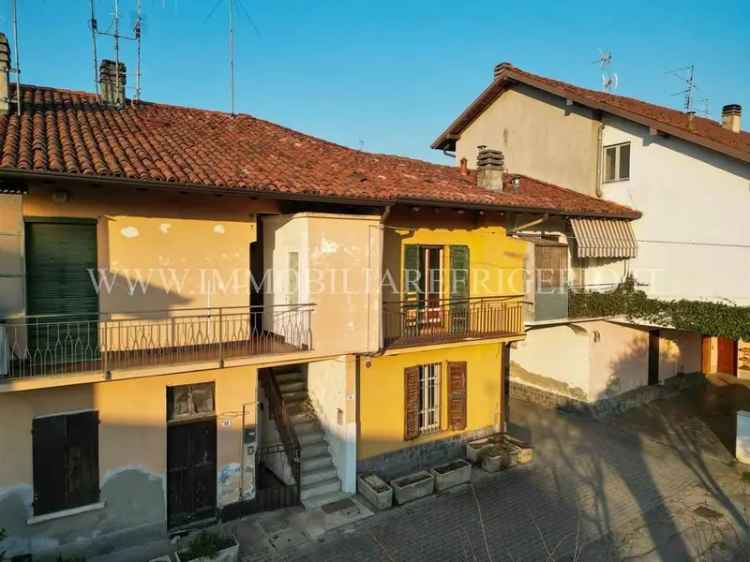 Casa Indipendente a Beverate: Giardino e Due Posti Auto