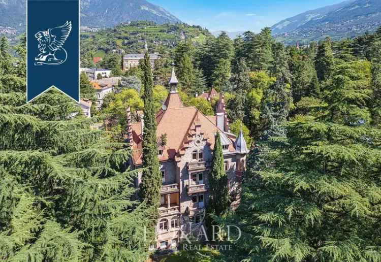 Villa unifamiliare, da ristrutturare, 1512 m², Centro, Merano