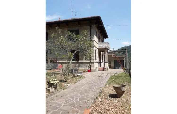 Porzione di casa in vendita a Mercato Saraceno