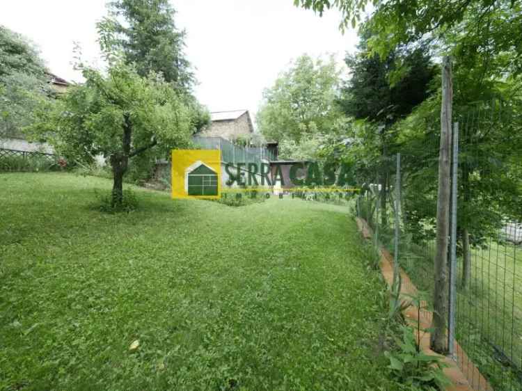 Casa con terreno agricolo in vendita a Polinago, Gombola