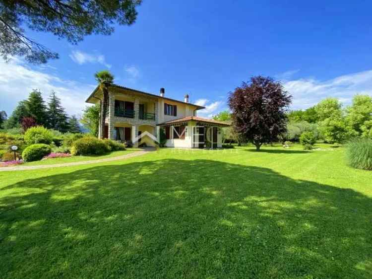 Villa in Via Roseti, San Felice del Benaco, 9 locali, 2 bagni, garage