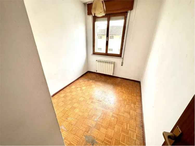 Appartamento in Via roma, Palazzolo dello Stella, 7 locali, 110 m²