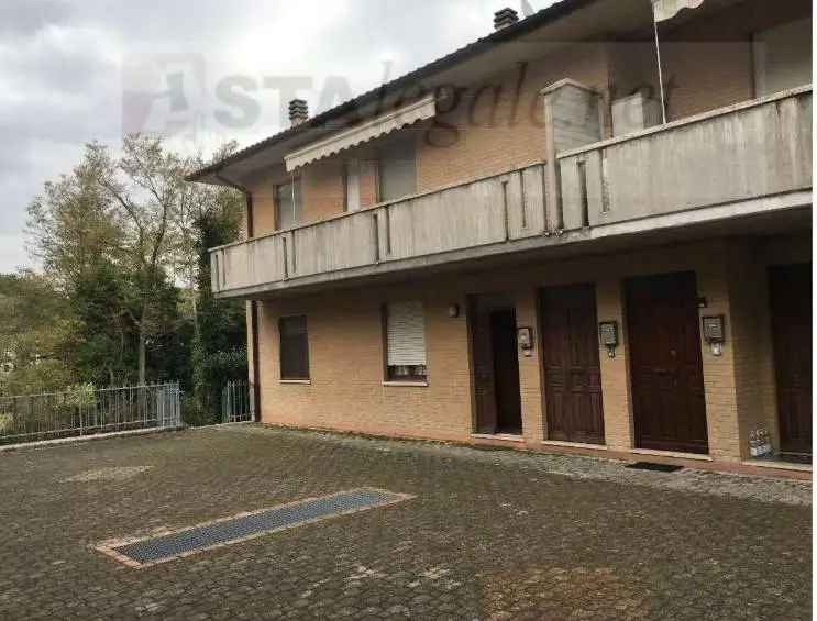 Appartamento all'asta del Vallato, San Severino Marche