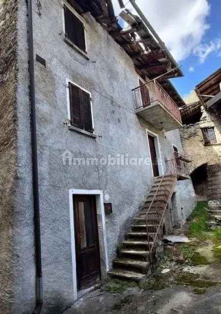 Casa indipendente all'asta via Castelvetro, 17, Teglio