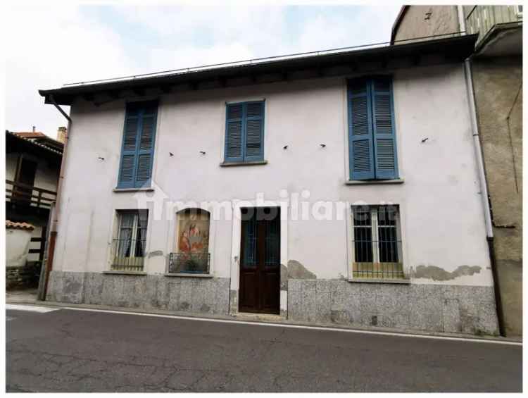 Villa unifamiliare via Italia 6, Carpugnino, Brovello-Carpugnino