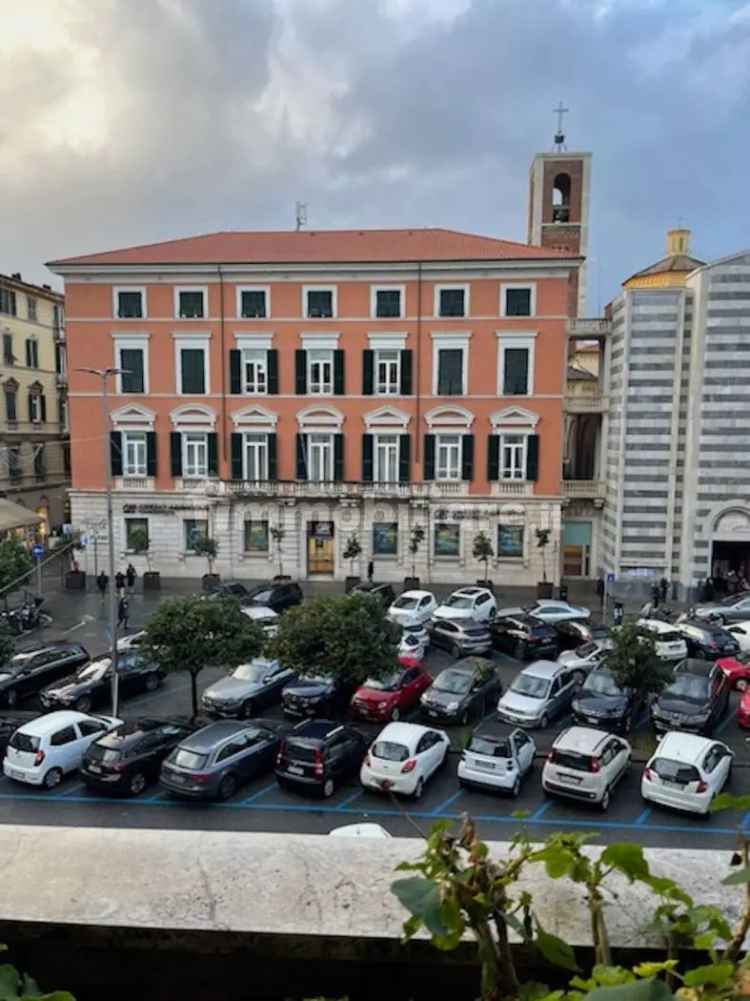 Appartamento piazza Giulio Beverini, Centro Storico, La Spezia