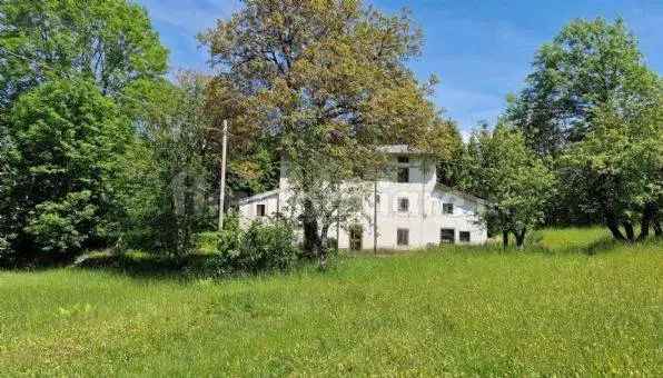 Rustico, da ristrutturare, 302 m², Pievepelago