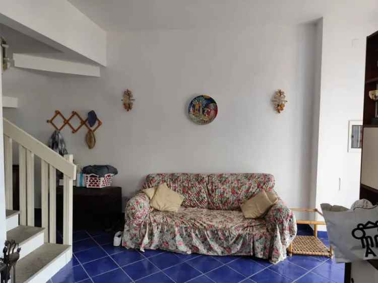 Villa plurifamiliare Orsa Maggiore 11, Litoranea Terracina - San Felice, Terracina