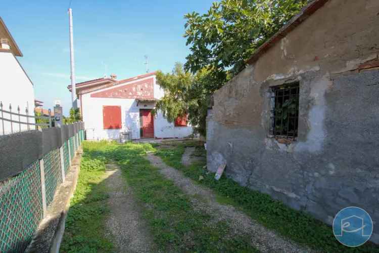 Villa unifamiliare via Canale Bonificazione 49, Villamarina Monte, Cesenatico