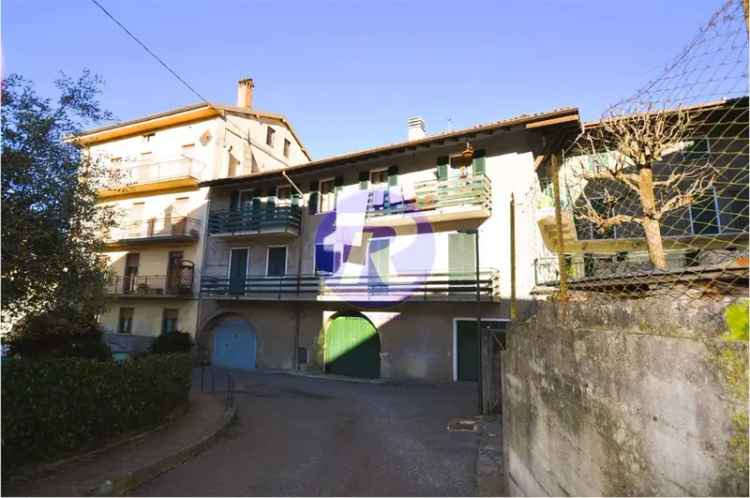 Appartamento in Via ponte vecchio 12, San Giovanni Bianco, 6 locali