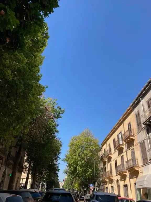 Appartamento in VIA ARCHIMEDE 175, Palermo, 11 locali, 4 bagni, 250 m²