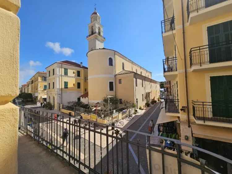 Appartamento in Via nizza 78, Diano Marina, 5 locali, 1 bagno, 126 m²