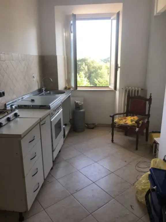 Appartamento in Via cartiera, Ferentino, 5 locali, 1 bagno, 90 m²