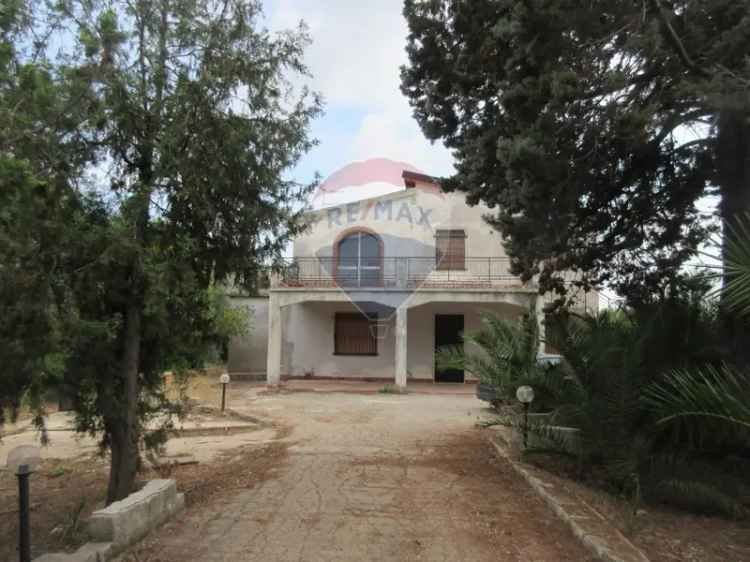 Villa in Strada benalì, Siracusa, 12 locali, 3 bagni, giardino privato