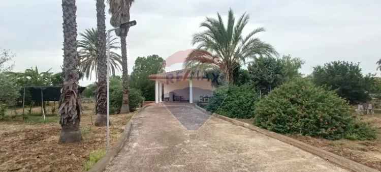 Villa in Traversa torta, Siracusa, 4 locali, 1 bagno, giardino privato