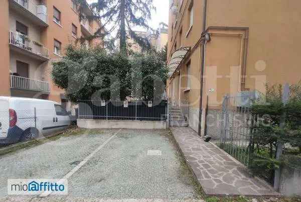 Appartamento In Affitto in Bologna, Emilia-Romagna