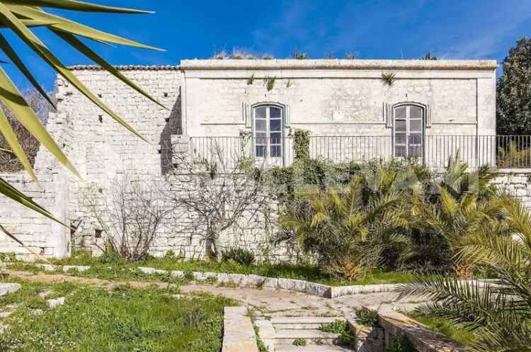 Villa singola in SP 27, Modica, 20 locali, 3 bagni, 730 m², 1° piano