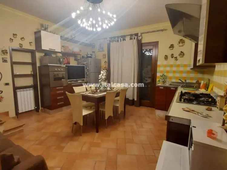 Villa a Schiera in vendita a Crotone via romania