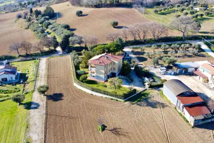 Villa bifamiliare Strada Castelletta, Civitanova Alta, Civitanova Marche