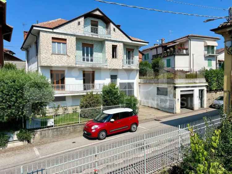 Terratetto plurifamiliare via Richieri, Centro, La Morra