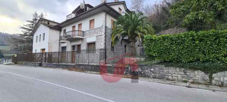 Villa in Strada Provinciale Vitulanese, Cautano, 20 locali, 3 bagni