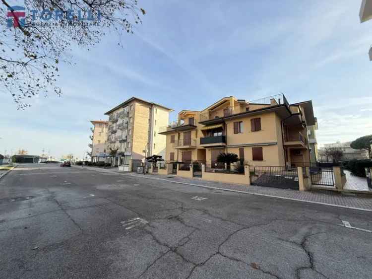 Quadrilocale viale Andrea Mantegna 48, Valverde, Cesenatico