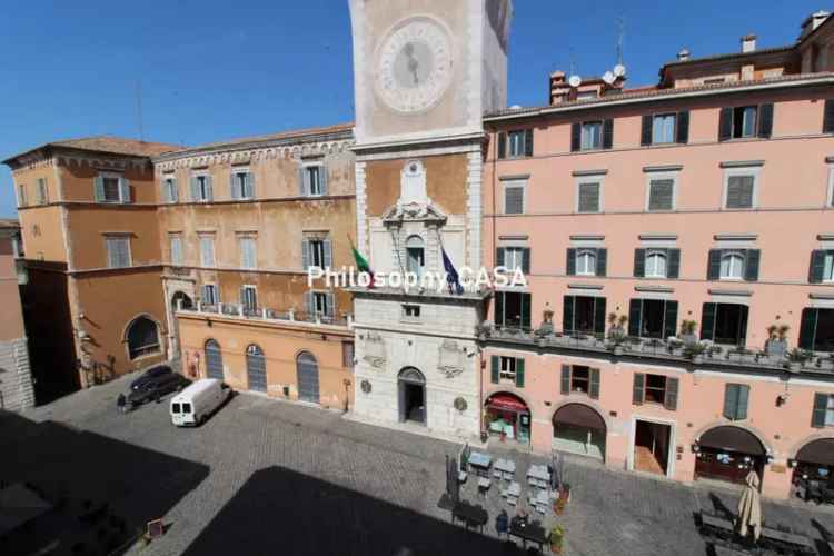 Appartamento piazza del Papa, Corsi, Ancona