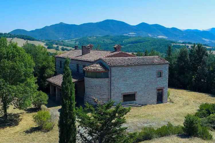 Casale frazione Nebbiano 79, Fabriano