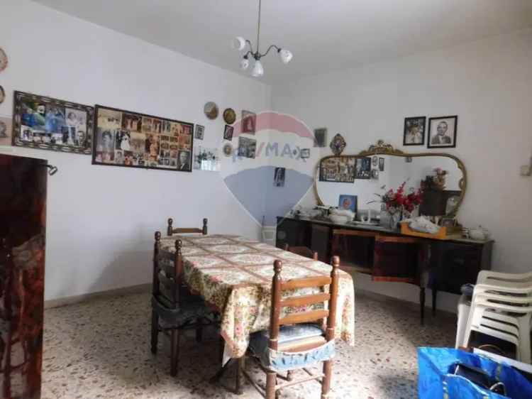 Casa Indipendente in vendita a Pretoro via Fontepalombo, 1