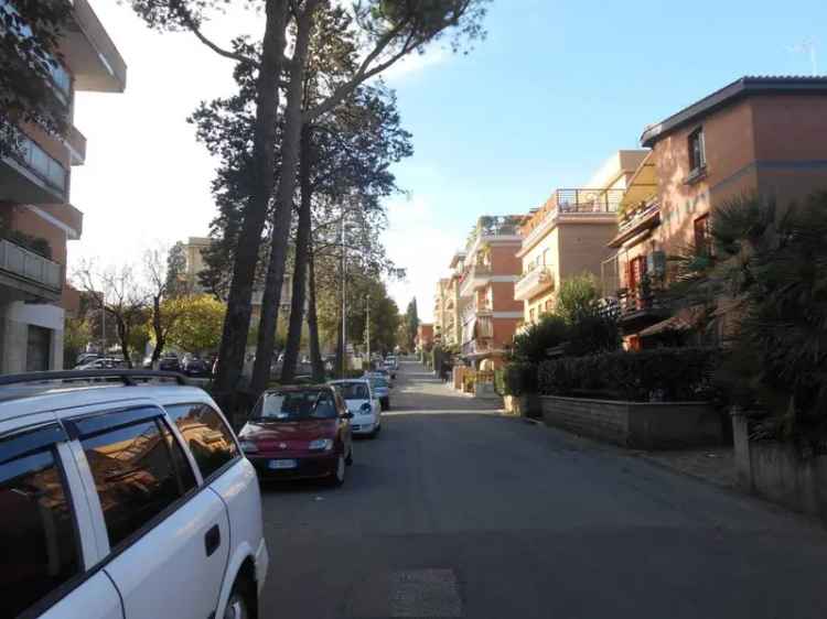 Appartamento in affitto a Roma via Corchiano