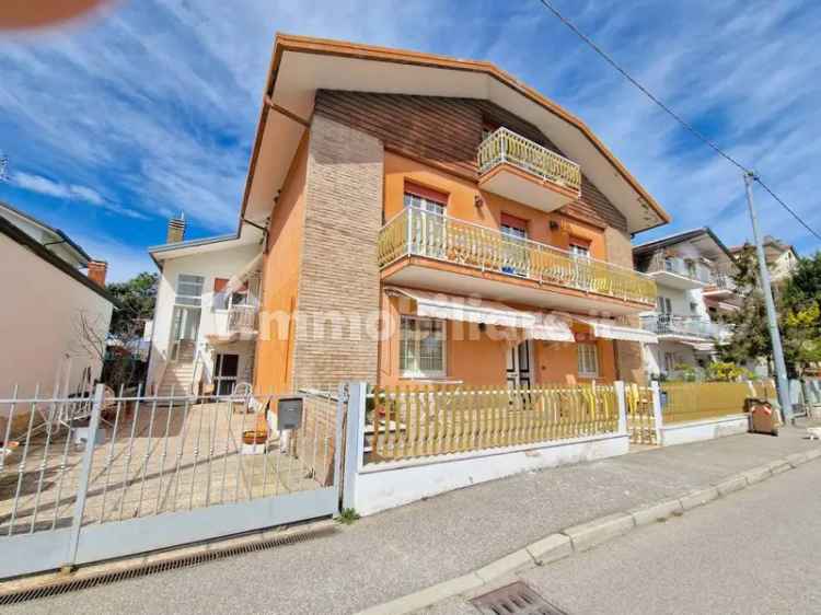 Villa unifamiliare viale Giuseppe Giacosa, Marano - Spontricciolo, Riccione