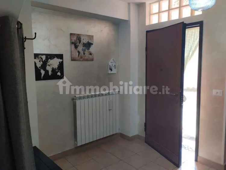 Terratetto unifamiliare 76 m², ottimo stato, Centro, Avezzano