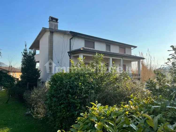 Villa unifamiliare via San Pasquale, 34, Centro, Cassino