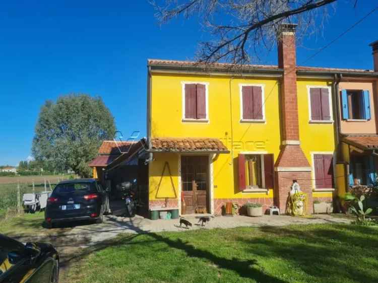 Villetta bifamiliare in Via bertoline, Borgo Veneto, 9 locali, 2 bagni